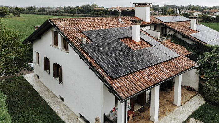 Impianto fotovoltaico 128 – Florentina D.