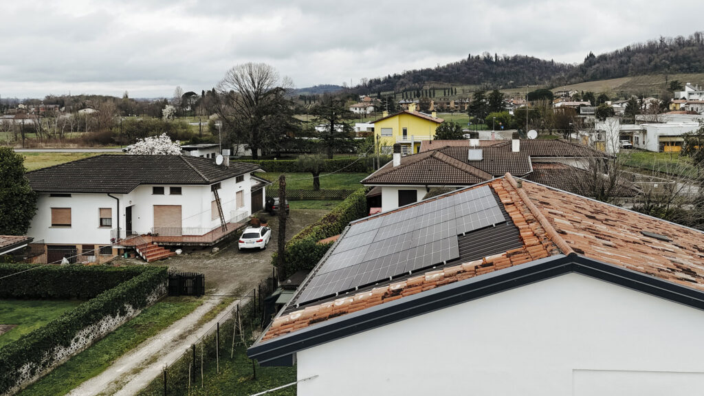  Fotovoltaico Friuli-Venezia Giulia Manzano, UD