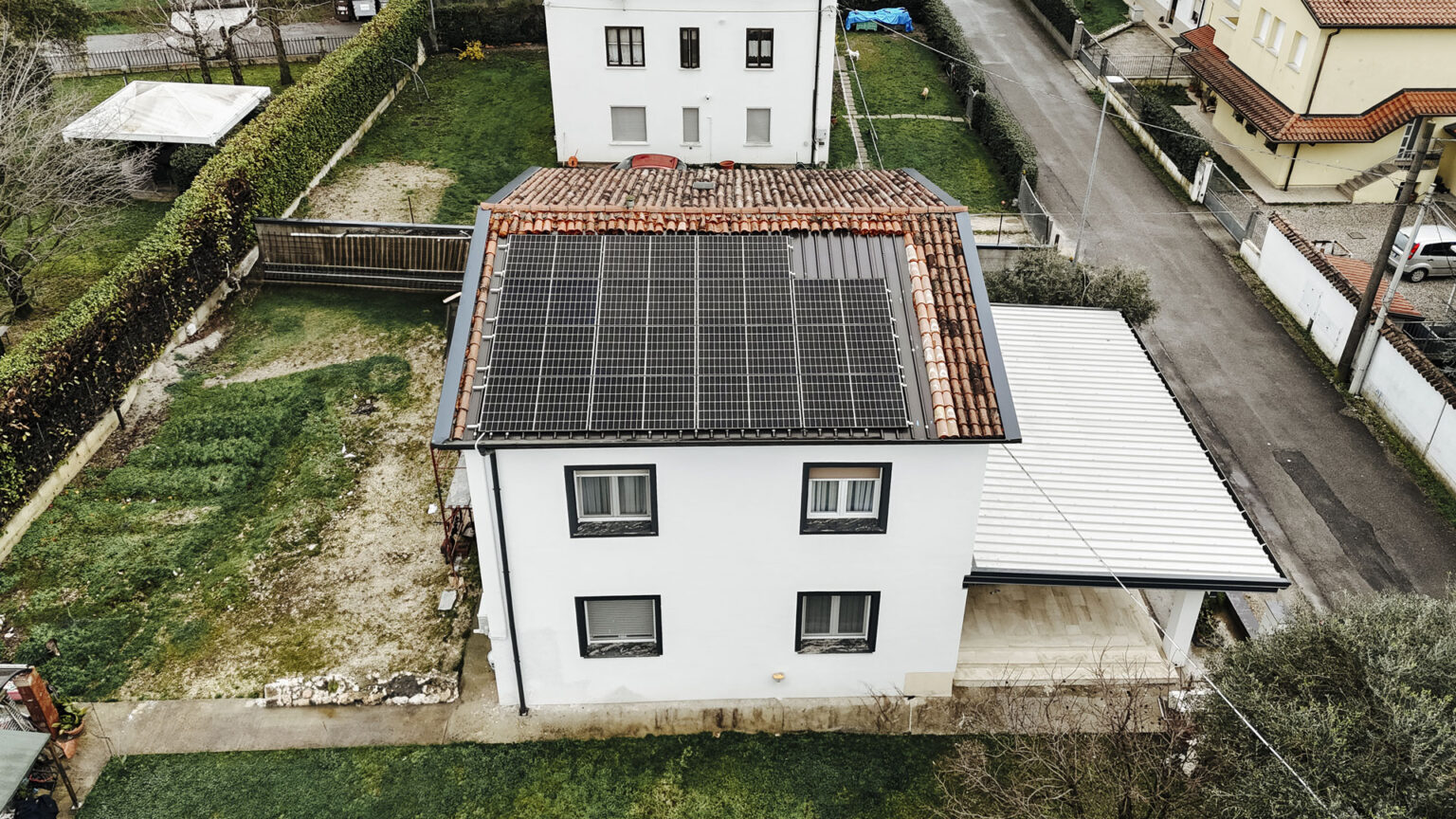 Tabo Energia, Impianto fotovoltaici - 194 – Bud V.