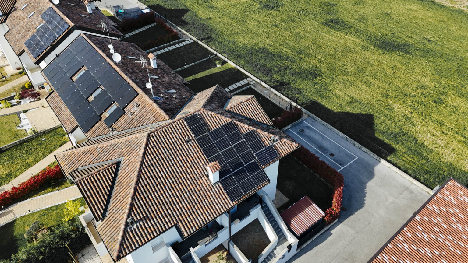 Tabo Energia, Impianto fotovoltaici - 397 – Elia C.