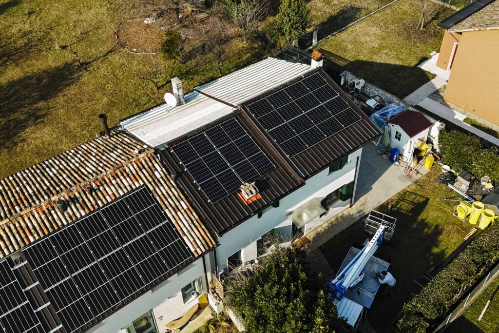  FotovoltaicoTetto Friuli-Venezia Giulia Roveredo in Piano (PN)