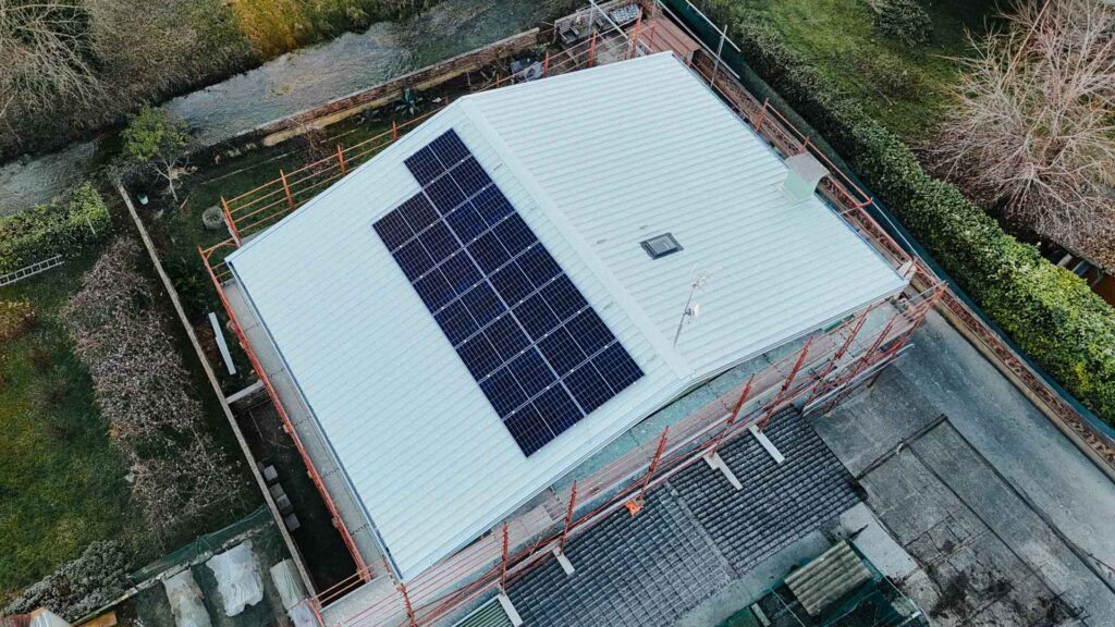  FotovoltaicoTettoNanocappotto Friuli-Venezia Giulia Cordenons, PN