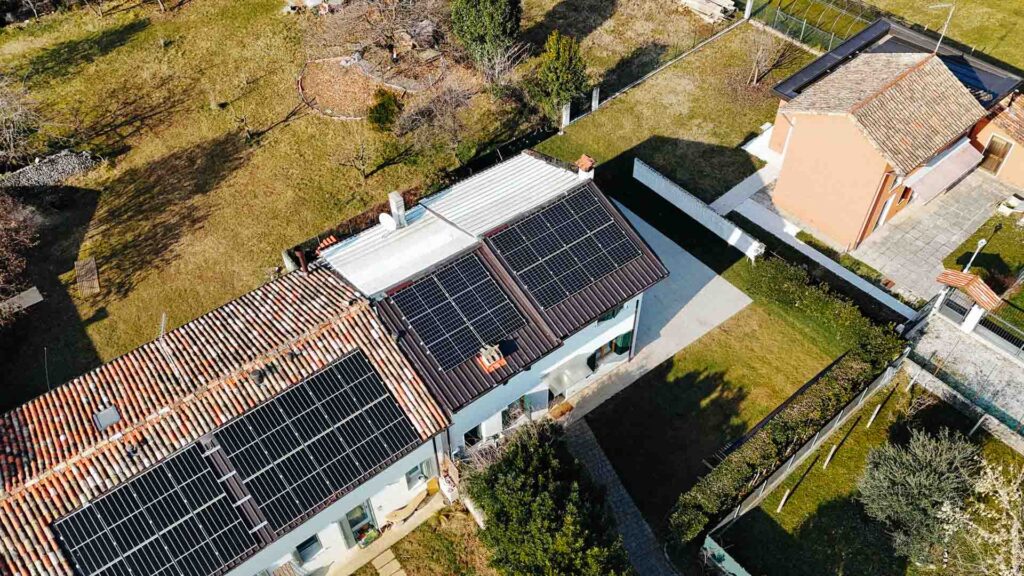 FotovoltaicoTetto Friuli-Venezia Giulia Roveredo in Piano (PN)